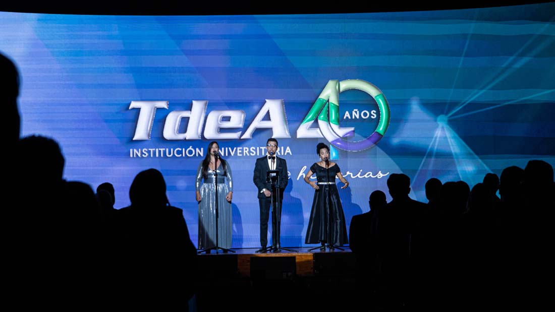 40 gala 17