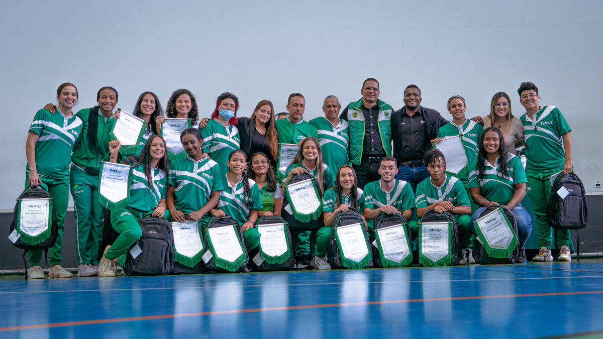 Una tarde para homenajear a los campeones