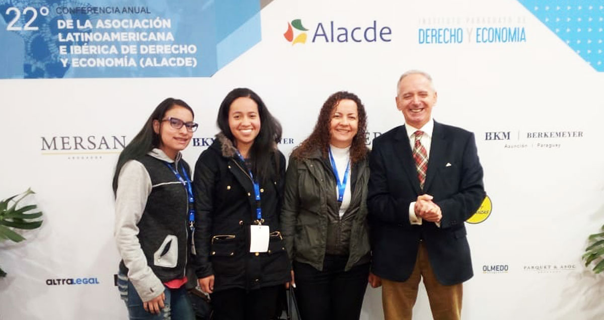 En Paraguay, premian al TdeA por ponencia sobre violencia de género
