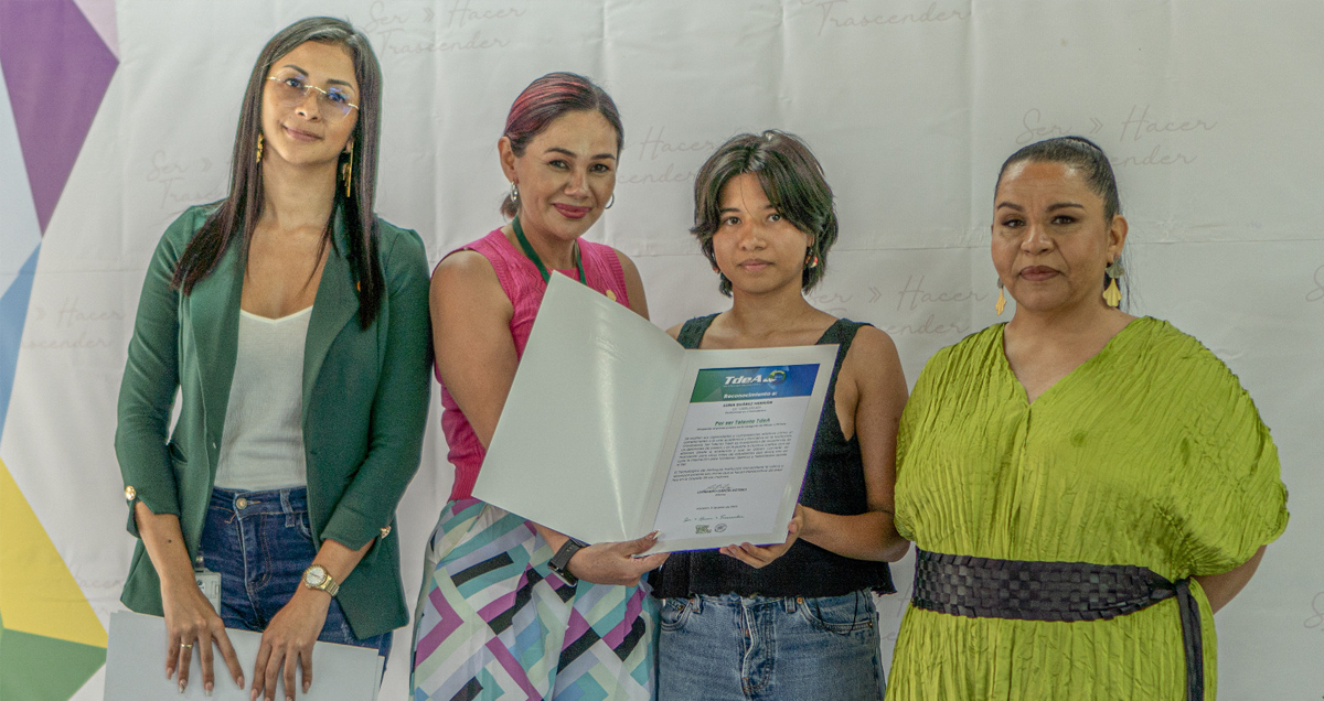 Luna Suárez Hernani. Estudiante de Profesional en Criminalística.
Primer puesto en la categoría de Dibujo y Pintura.